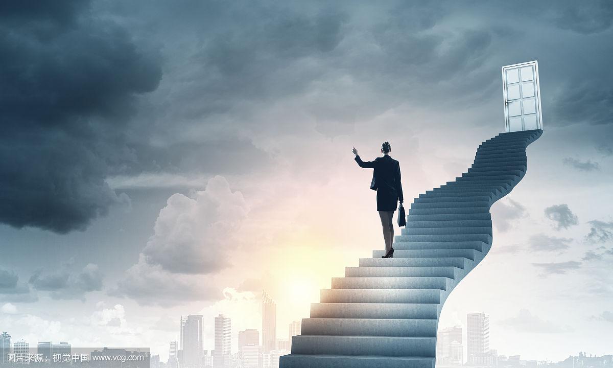 乐鱼体育线上网站-勇往直前！国内球队踏上成功之路