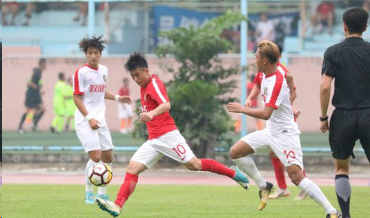 耶罗默盖战胜对手,客场挽回颜面取胜 耶罗默盖战胜对手,客场挽回颜面取胜