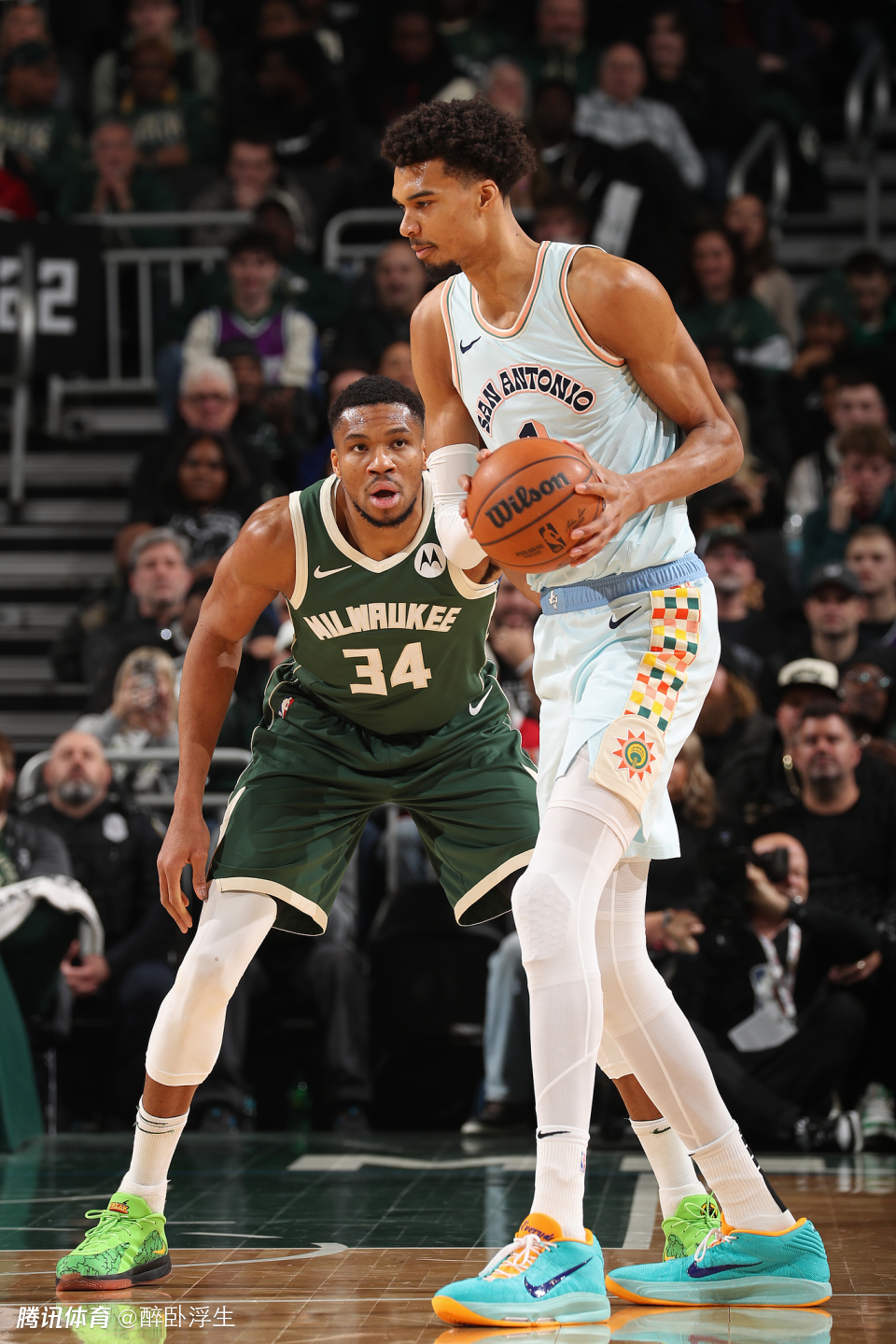 雄鹿轻松战胜灰熊,取得连胜 雄鹿轻松战胜灰熊,取得连胜