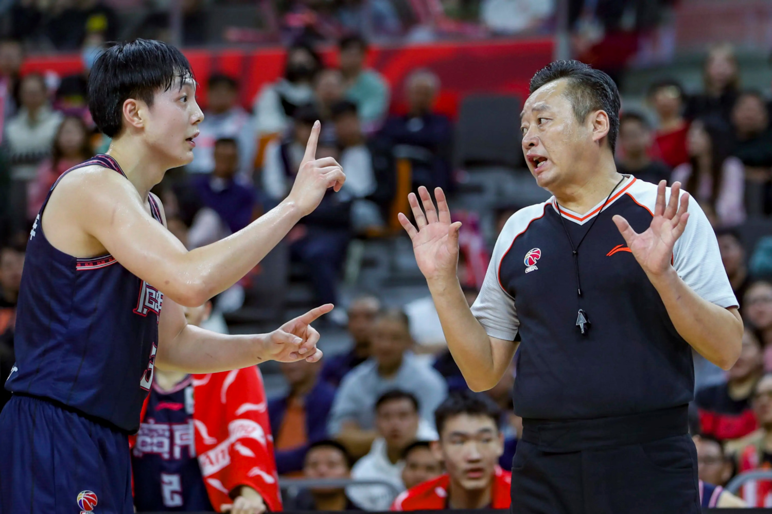 包含外援球员发挥超水平，成为球队的得力助手的词条