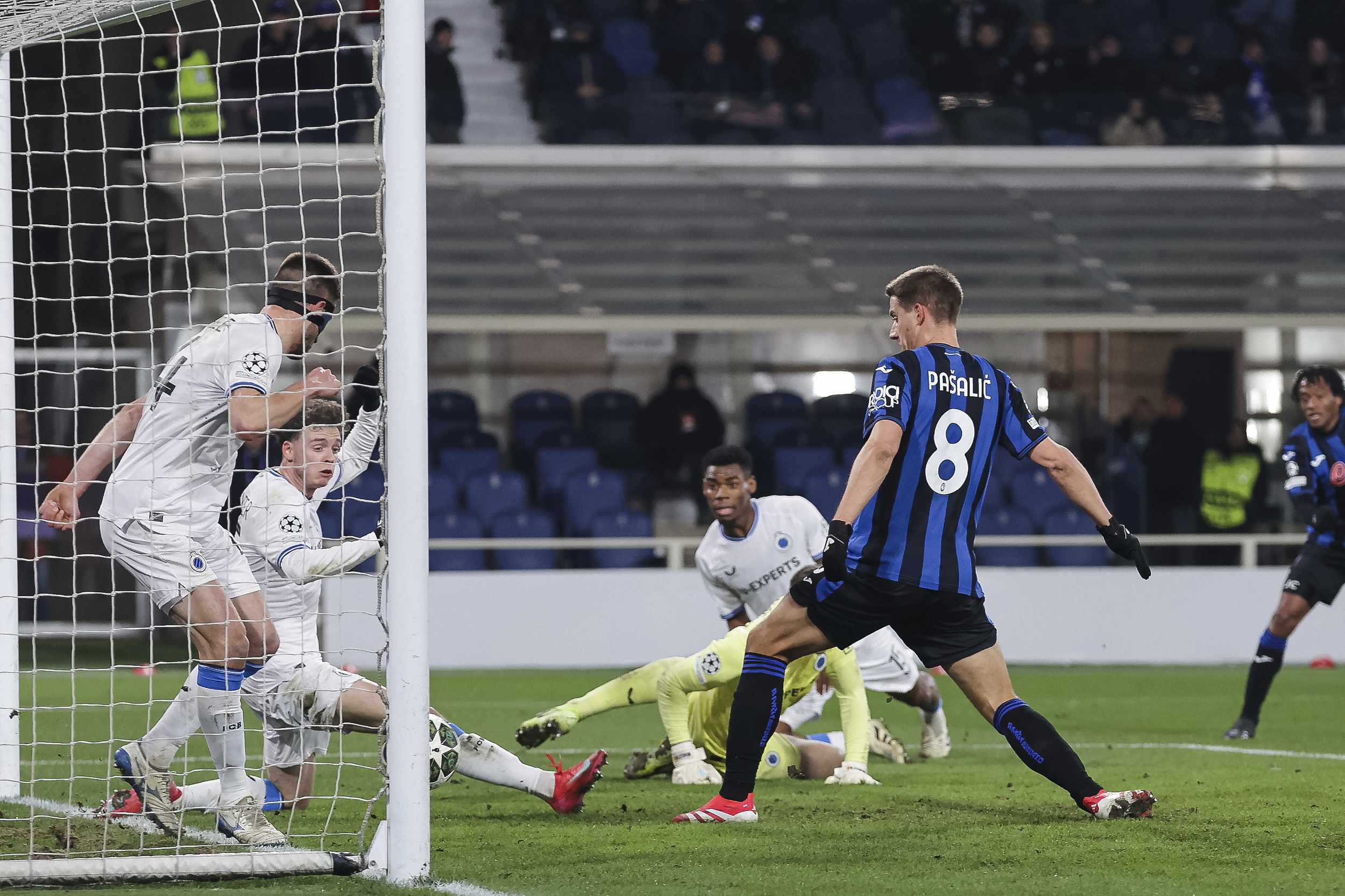 -火爆开赛！欧洲预赛紧张开战