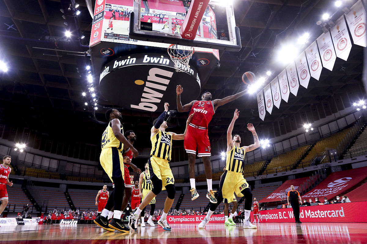 开拓者大胜马刺,展现统治力 开拓者大胜马刺,展现统治力