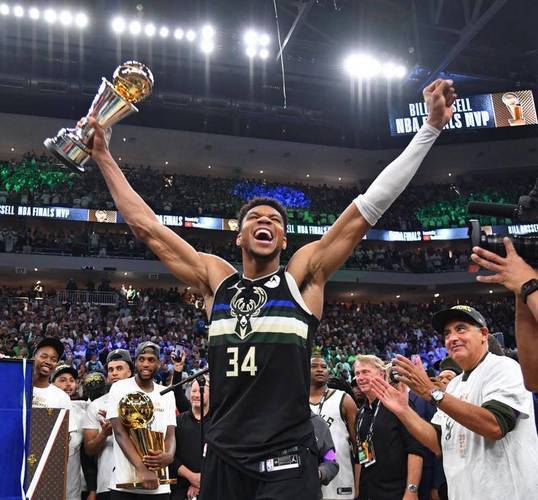 乐鱼vip注册-雄鹿击败凯尔特人，字母哥独揽30+分的简单介绍