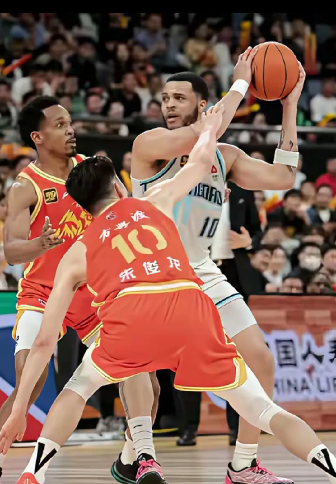 关键时刻:球队正备战周末比赛 关键时刻:球队正备战周末比赛